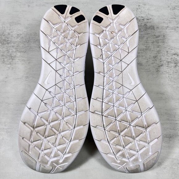 Nike Free RN Flyknit Running Shoes - Men's Size 10 - Pure Platinum - Picture 9 of 10